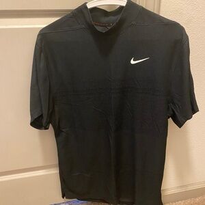 Nike Tiger woods black golf shirt Size small